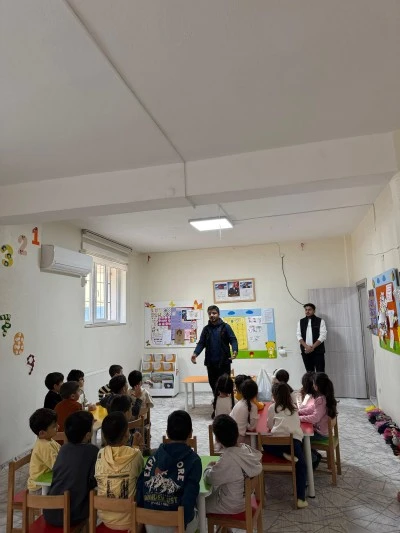 Batman'da Kur'an kursu öğrencilerine oyuncak dağıtıldı