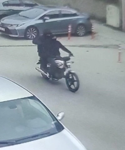 Batman'da kuyumcuyu yaralayan zanlılar bir miktar altınla ka&ccedil;tı