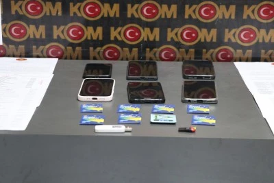 Batman'da &quot;iş&quot; vaadiyle dolandırıcılık yaptıkları iddiasıyla yakalanan 4 zanlı tutuklandı