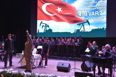 Batman'da "Kim Var?" sanat etkinliği d&uuml;zenlendi