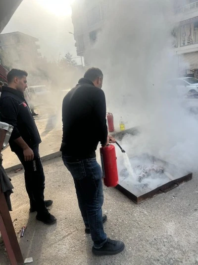 Batman'da tekstil işçilerine yangın eğitimi verildi