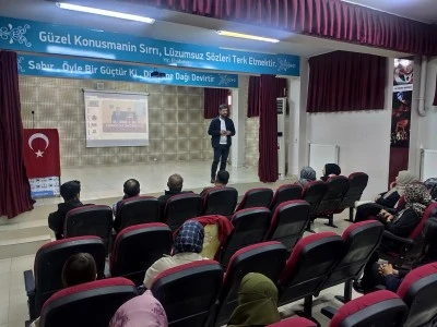 Batman'da velilere teknoloji bağımlılığı anlatıldı