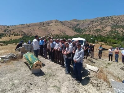 Batman'daki trafik kazasında ölen Yılmaz'ın cenazesi Elazığ'da defnedildi