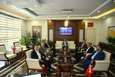 Baykan Kaymakamı G&uuml;ndoğdu&rsquo;yu Makamında Ziyaret Ettiler