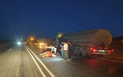 Baykan–Siirt Karayolunda Tır İneğe Çarptı