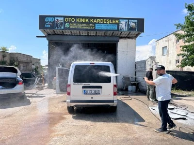 Bayram Arifesinde Oto Yıkamacılarda Yoğunluk Oluştu