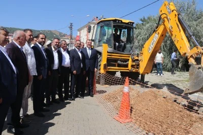 Bitlis'in Mutki ilçesinde doğal gaz alt yapı çalışmalarına başlandı