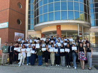 Bitlis'te 48 sağlık çalışanı NRP eğitimi aldı