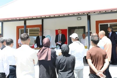 Bitlis'te arıcılık kursunu tamamlayanlara sertifikaları verildi