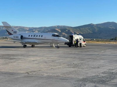 Bitlis'te astım ve tansiyon hastası, ambulans uçakla Ankara'ya sevk edildi