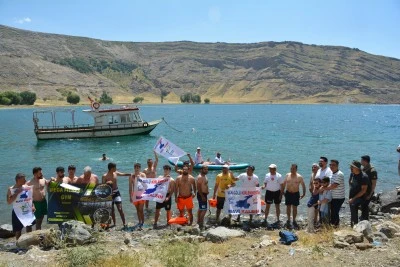 Bitlis'te Kabotaj Bayramı yüzme etkinliğiyle kutlandı
