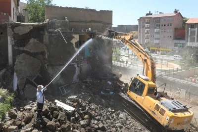 Bitlis'te kentsel dönüşüm çalışmaları sürüyor