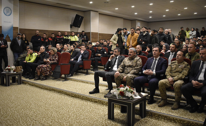 Bitlis'te motosiklet sürücülerine "güvenli sürüş" eğitimi verildi