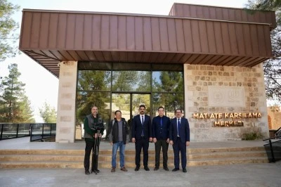 Çin'in Xinhua ajansı Midyat'ta tarihi yerleri görüntüledi