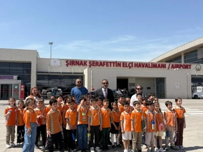 Cizre'de &ouml;ğrenciler Şerafettin El&ccedil;i Havalimanı'nı gezdi