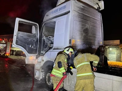Cizre'de tırda &ccedil;ıkan yangın s&ouml;nd&uuml;r&uuml;ld&uuml;