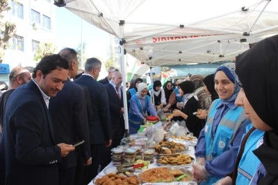 Cizre Müftülüğü Gazze yararına hayır çarşısı açtı