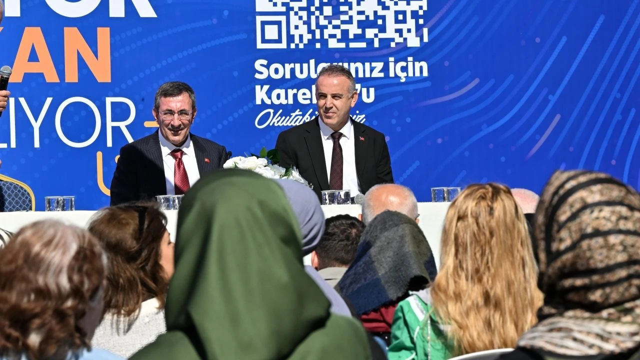 Cumhurbaşkanı Yardımcısı Yılmaz, Ümraniye'de konuştu: