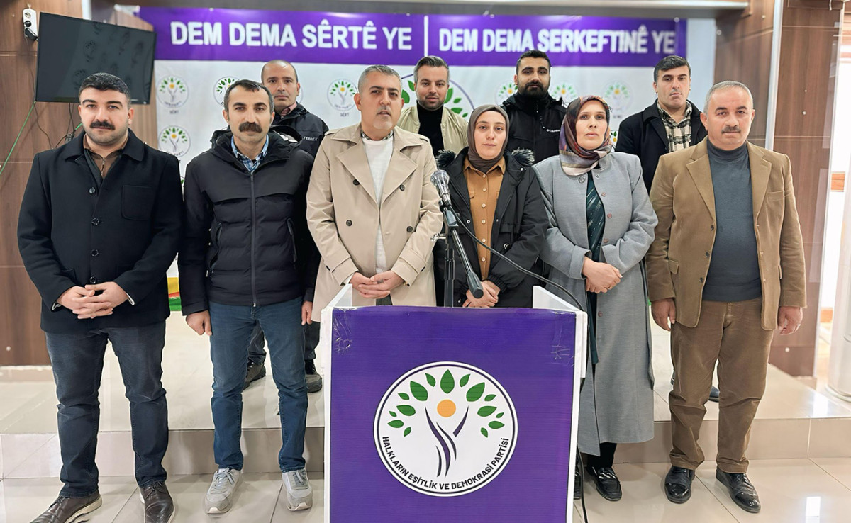 DEM Parti Siirt’te Kongreye Gidiyor