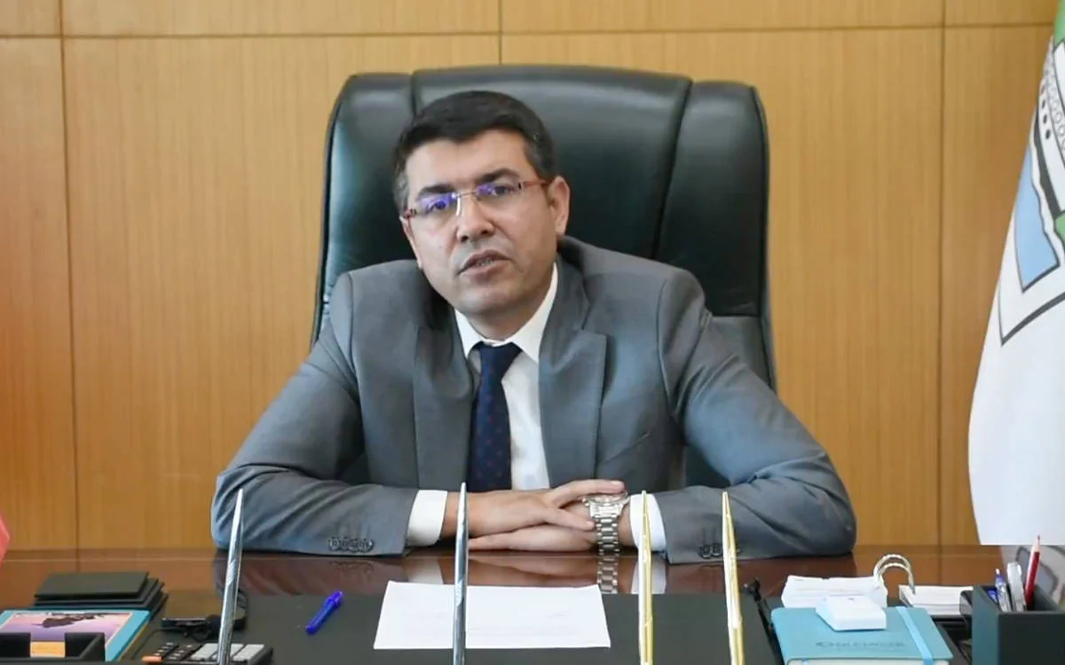 DEM Parti, Tatvan Belediye Eş Başkanı M&uuml;min Erol&rsquo;un G&ouml;revini Durdurdu