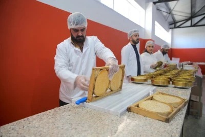 Devlet desteğiyle bal tesisi kurdu, 20 kişiye iş imkanı sağladı