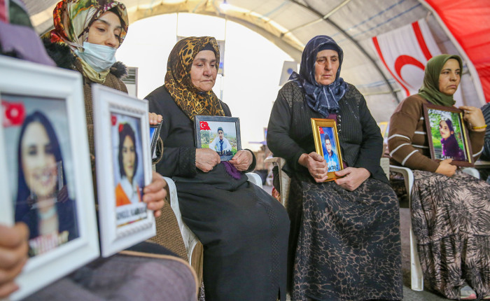 Diyarbakır anneleri evlatlarına kavuşmak istiyor