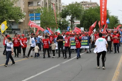 Diyarbakır'da 1 Mayıs Emek ve Dayanışma Günü kutlandı