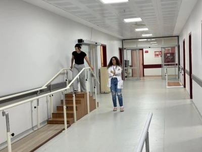 Diyarbakır'da Gazi Yaşargil Eğitim ve Araştırma Hastanesinde yenileme çalışması