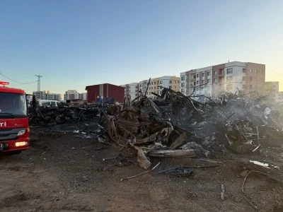 Diyarbakır'da işçilerin kaldığı konteynerlerde çıkan yangın söndürüldü