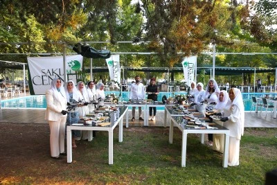 Diyarbakır'da kadın muhtarlar &quot;suşi&quot; yapmayı öğrendi