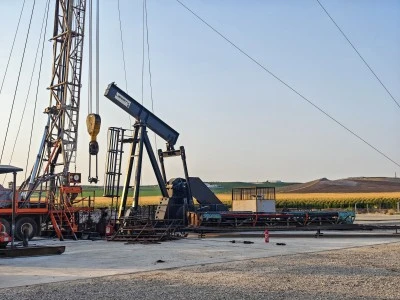 Diyarbakır'da petrol sondaj kuyusu sahasında çıkan yangında 8 kişi yaralandı