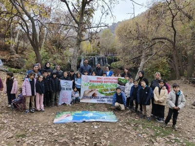 Diyarbakır'da &quot;Ailemle Yeşil Vatan, Geleceğe Nefes Ol&quot; doğa yürüyüşü düzenlendi