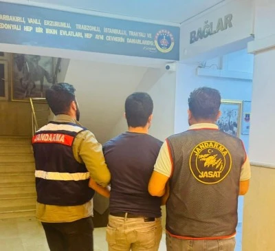 Diyarbakır'da &quot;kasten öldürme&quot; suçundan aranan zanlı tutuklandı