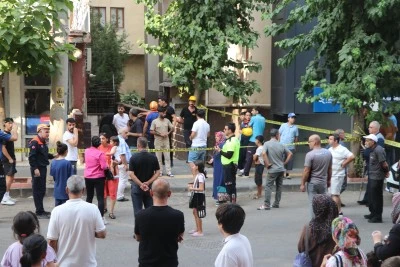 Diyarbakır'da sallandığı ihbarı yapılan 7 katlı bina tahliye edildi