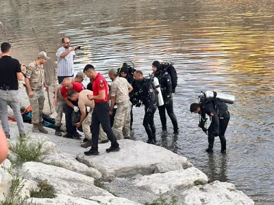 Serinlemek için suya giren genç boğuldu