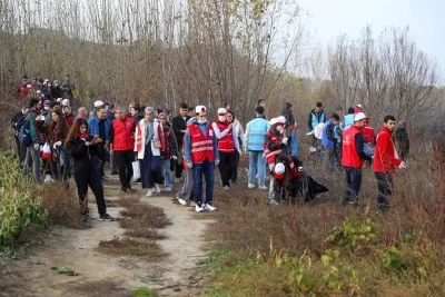 Diyarbakır'da UNESCO Dünya Kültür Miras Listesi'ndeki Hevsel Bahçeleri'nde çevre temizliği yapıldı