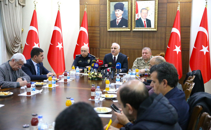 Diyarbakır Valisi Zorluoğlu, "2024 Asayiş Değerlendirme Toplantısı"nda konuştu: