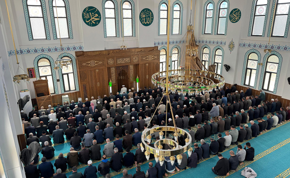 Diyarbakır'dan geldi, kardeş şehir Siirt'te vaaz verdi