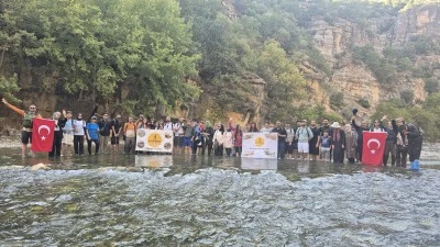 Doğaseverler Zore Kanyonu'nda yürüyüş gerçekleştirdi