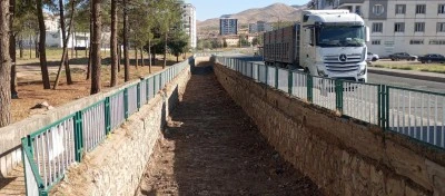 DSİ’den Kurtalan’da Kötü Koku ve Taşkına Karşı Çalışma