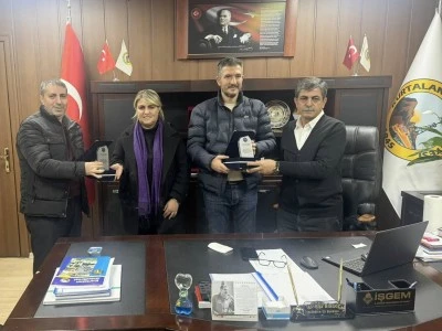 Efsane Demir Spor&rsquo;dan Belediye Eşbaşkanlarına Ziyaret