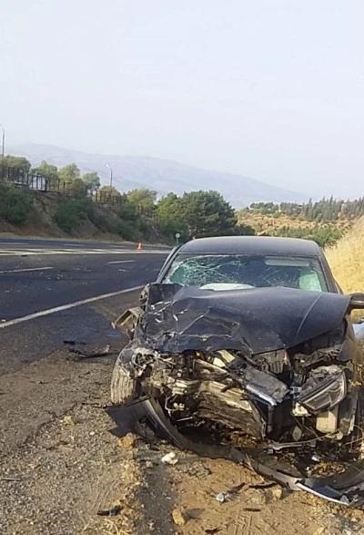 Elazığ'da iki otomobilin çarpıştığı kazada 6 kişi yaralandı