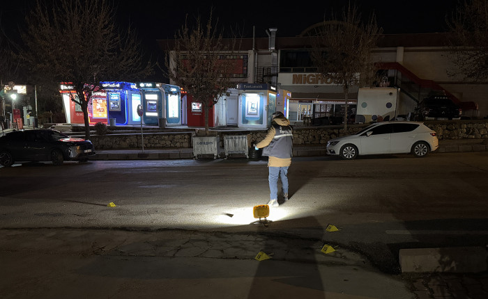 Elazığ'da iki grup arasında çıkan silahlı kavgada 2 kişi yaralandı