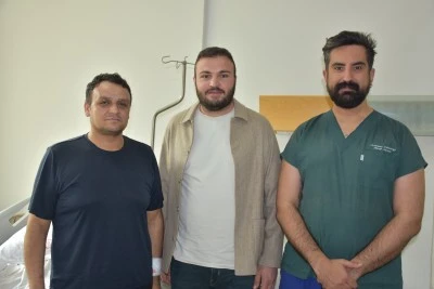 Enfeksiyon kapan parmağı kasığına dikilerek kesilmekten kurtarıldı