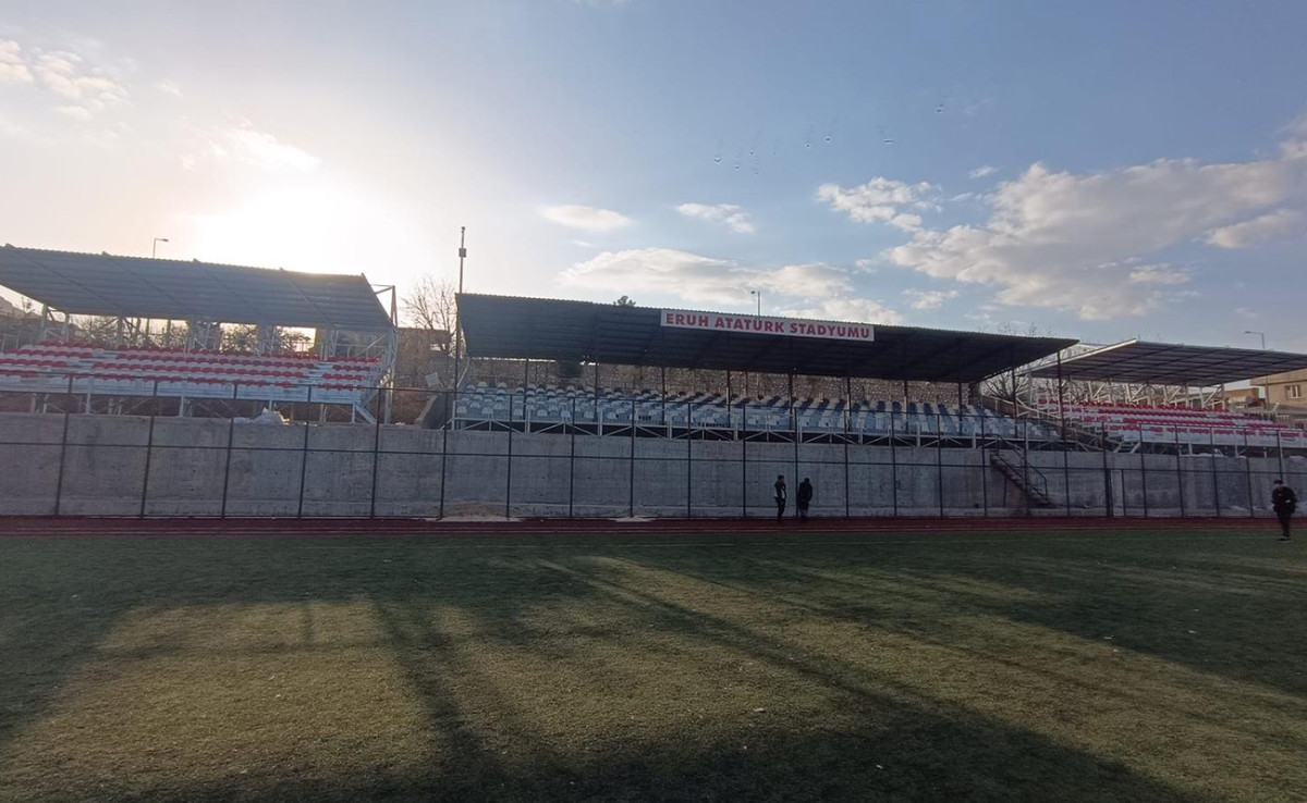 Eruh Atatürk Stadyumu’nda Büyük Değişim!