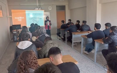 Eruh MYO &Ouml;ğrencilerine Evlilik &Ouml;ncesi Eğitim Verildi