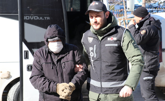 Erzurum'da MESEM programlarında haksız kazanç sağlandığı iddiasıyla 21 şüpheli yakalandı