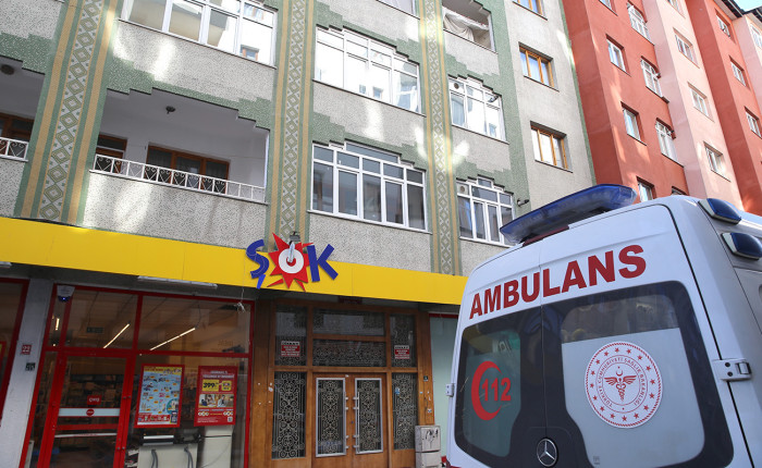 Erzurum'da yalnız yaşadığı evinde düşen yaşlı kadın hayatını kaybetti