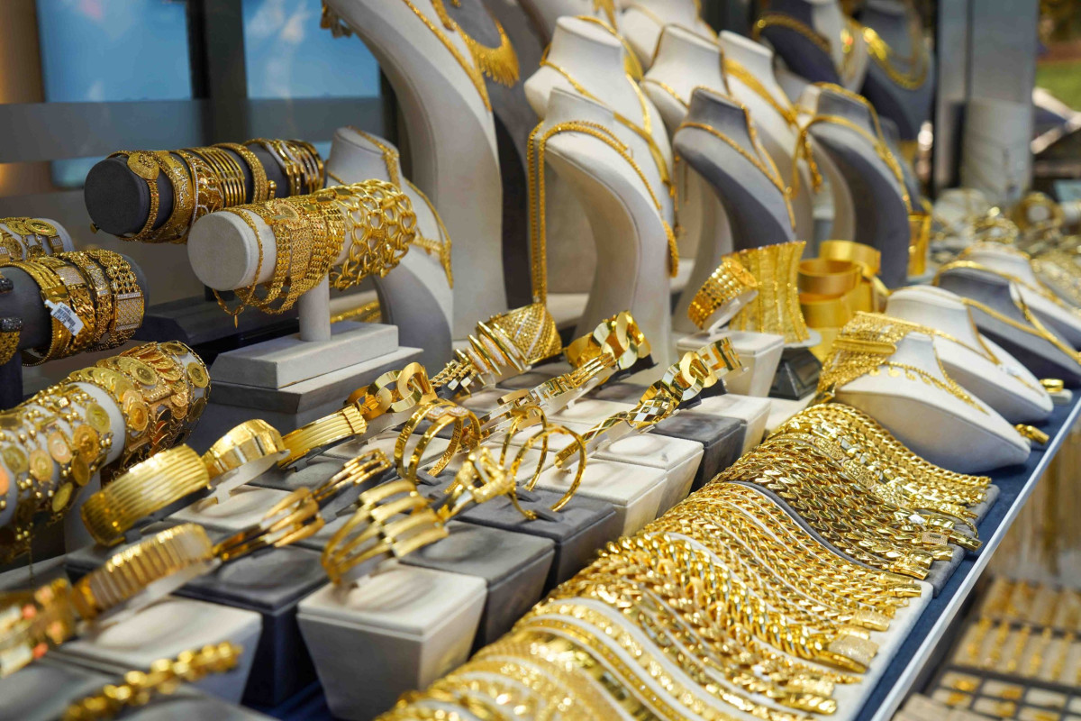 Fed kararı sonrası altının onsu rekor kırdı