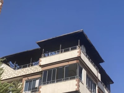 Gaziantep'te apartmanın terasında çıkan yangın söndürüldü
